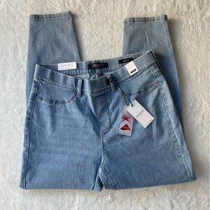 Judy Blue Jeans Light Blue Skinny Fit Pull on size 16W‎ JB88254 Mid Rise Lycra